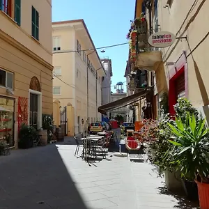 Pensión Valerie, La Spezia